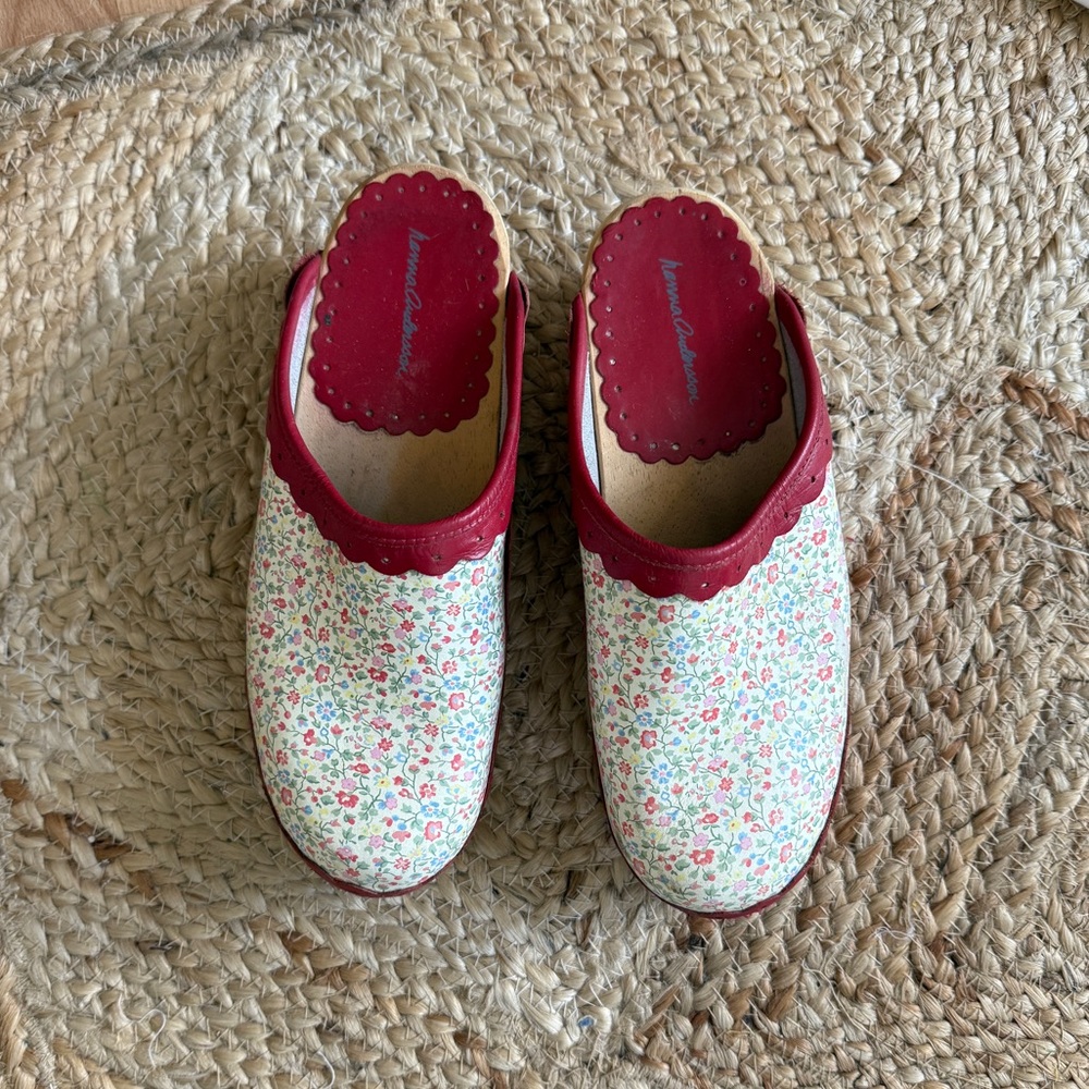Cottagecore Clogs - image 2